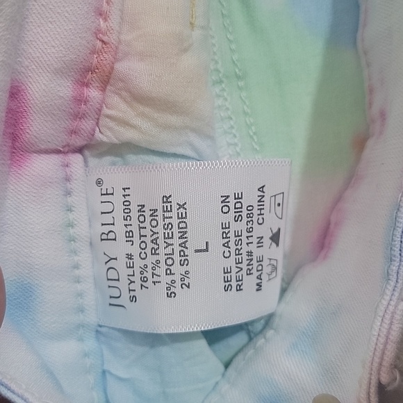 JUDY Blue Pastel Tie Dye Cutoff Shorts size Large Raw Hem Frayed - Picture 3 of 4